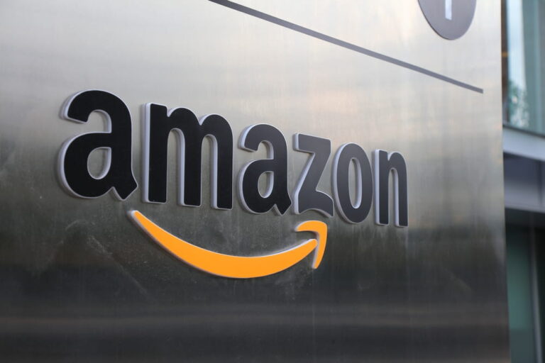 Amazon Signals New Global Job Cuts After Email Sent in Error