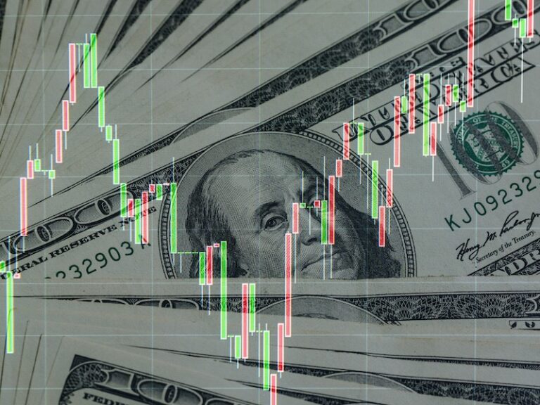 IMF Sees U.S. Economic Growth Rising IMF Sees U.S. Economic Growth Rising